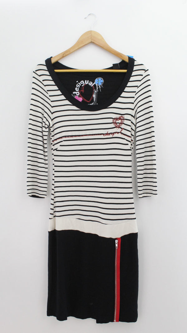 VESTIDO Femenino CASUAL/DEPORTIVO Desigual