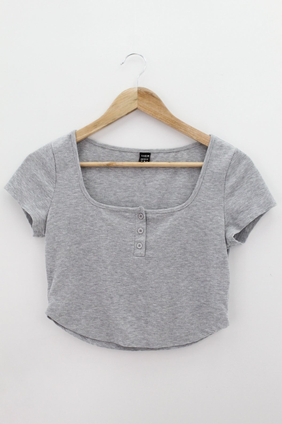 TOP Femenino BASICO CON MANGA Shein