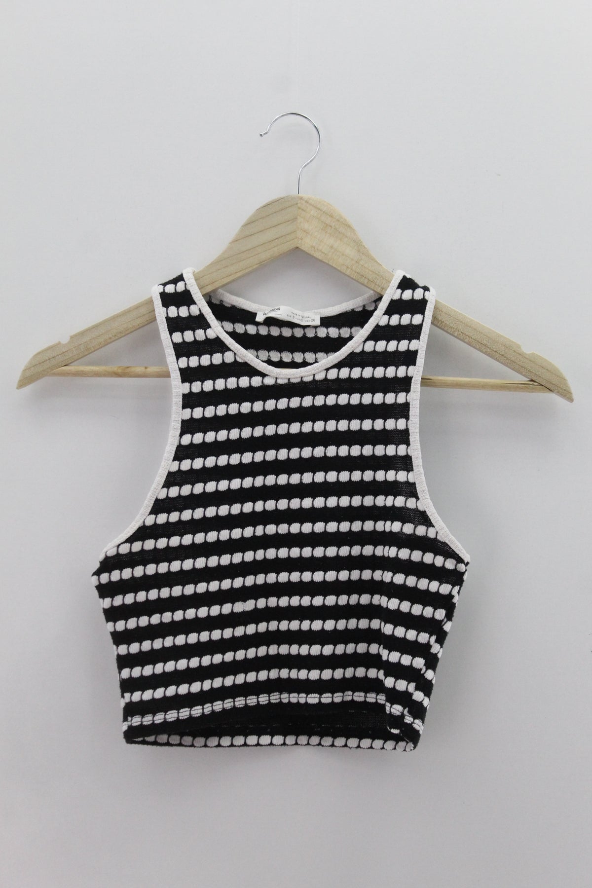 TOP Femenino BASICO SIN MANGA Pull & Bear