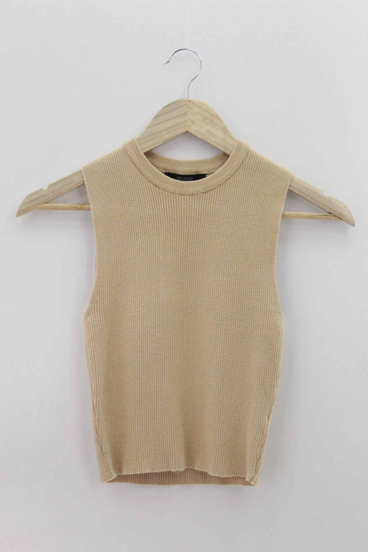 TOP Femenino BASICO SIN MANGA Forever 21