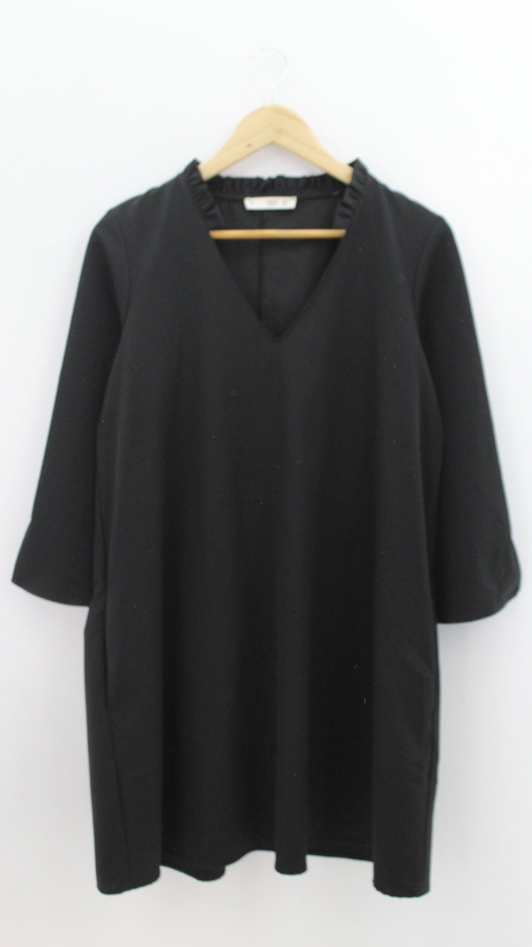 VESTIDO Femenino CASUAL/DEPORTIVO Mango