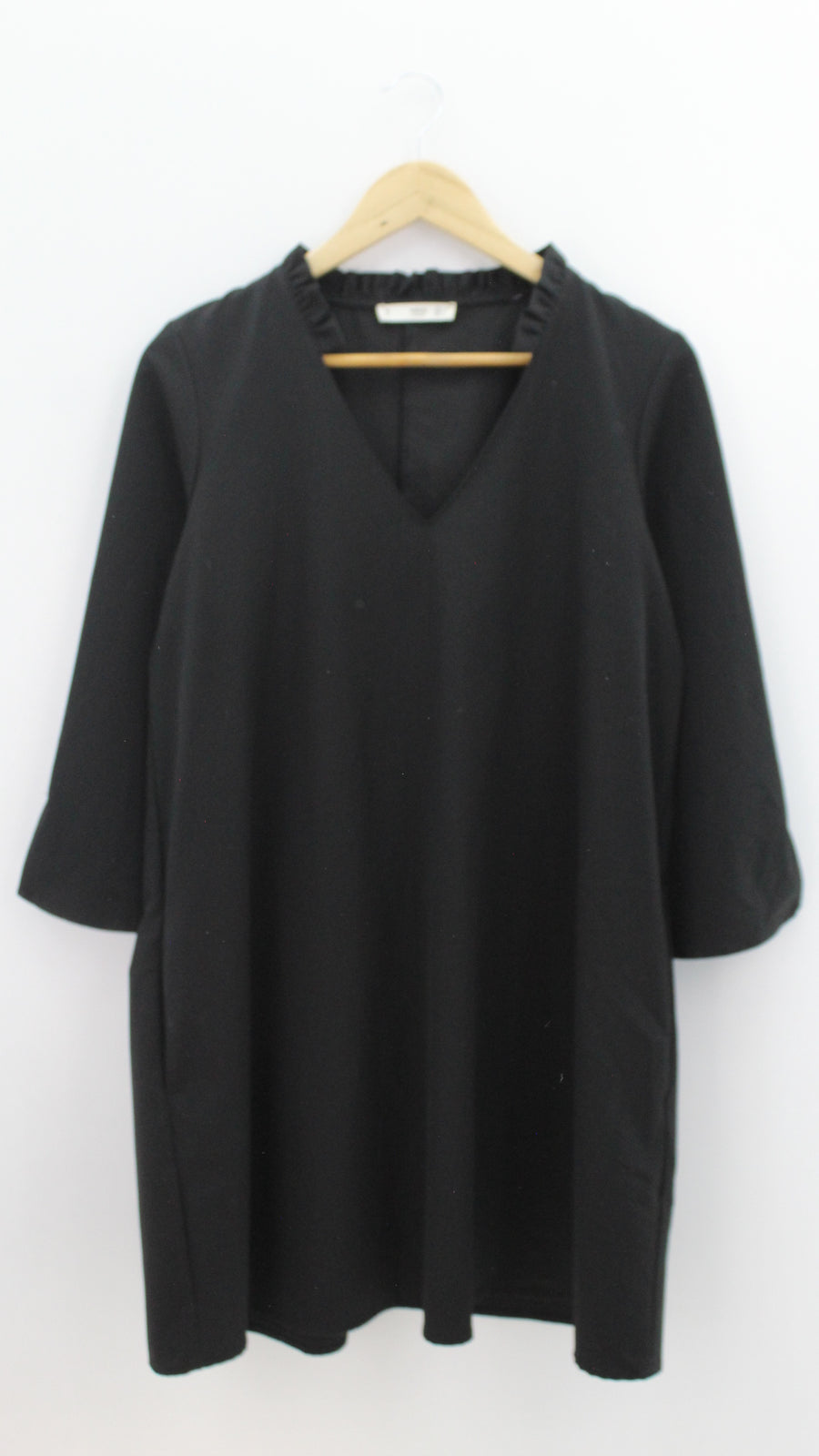 VESTIDO Femenino CASUAL/DEPORTIVO Mango