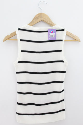 TOP Femenino BASICO SIN MANGA RM