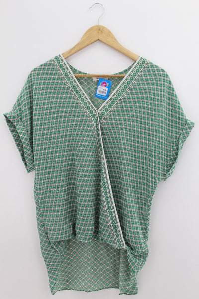 TOP Femenino BASICO CON MANGA