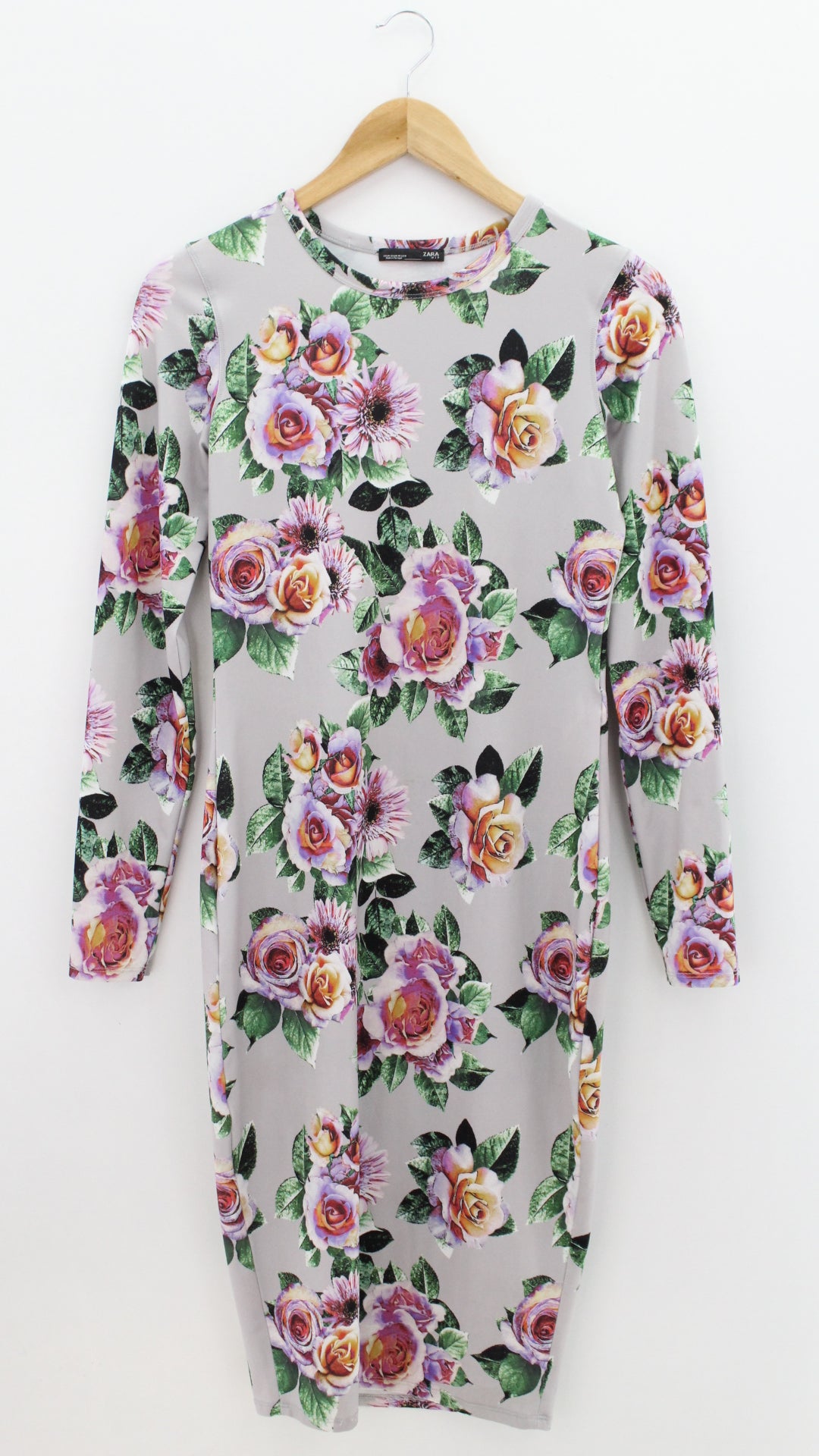VESTIDO Femenino CASUAL/DEPORTIVO Zara