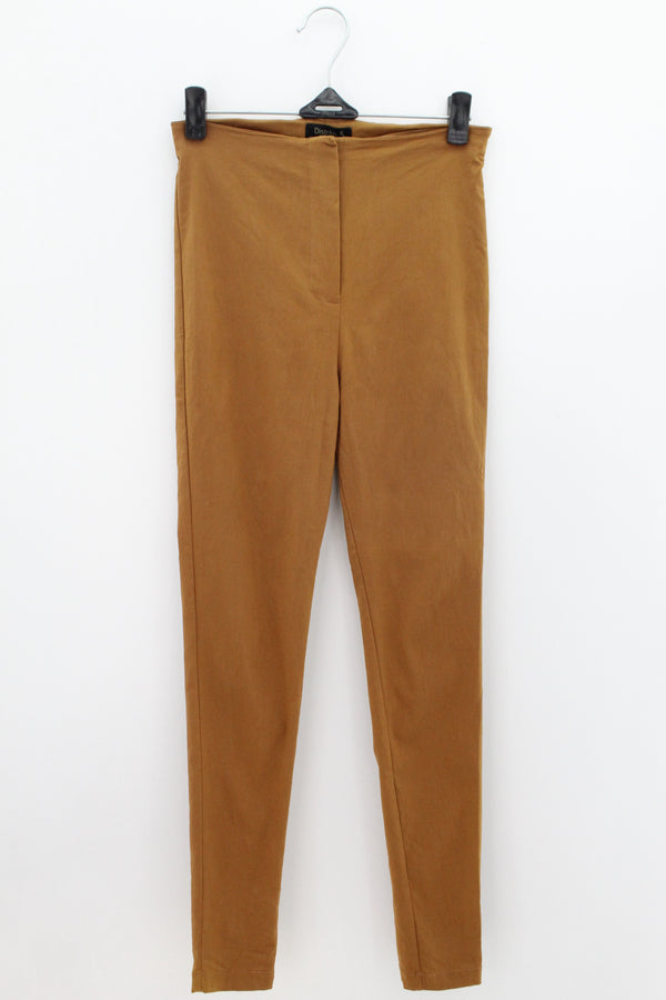 PANTALON VESTIR Femenino Distrito