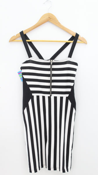 VESTIDO Femenino CASUAL/DEPORTIVO Divided