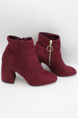 BOTA Femenino Stradivarius