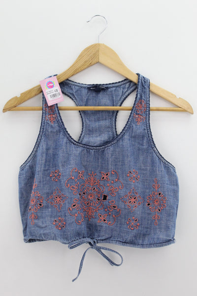TOP Femenino BASICO SIN MANGA American Eagle