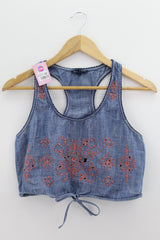 TOP Femenino BASICO SIN MANGA American Eagle