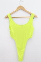 TOP Femenino BASICO SIN MANGA Shein