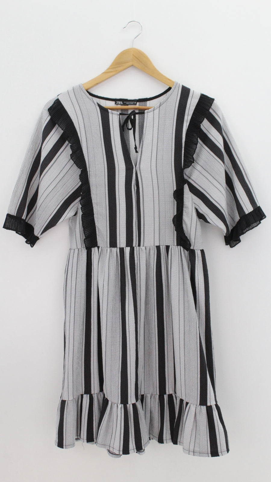 VESTIDO Femenino FORMAL/OFICINA Zara