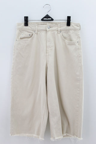SHORT Femenino Divided