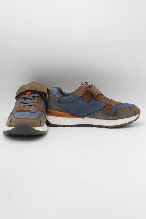 ZAPATOS DEPORTIVOS niño (8-14)