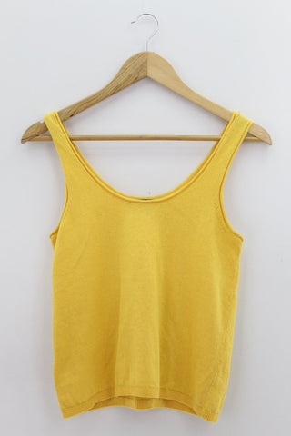 TOP Femenino BASICO SIN MANGA Zara