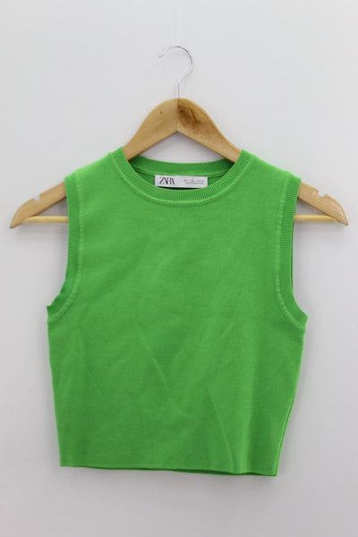 TOP Femenino BASICO SIN MANGA Zara