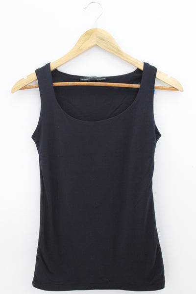 TOP Femenino BASICO SIN MANGA Zara
