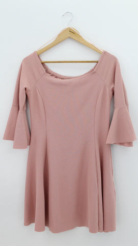 VESTIDO Femenino FORMAL/OFICINA Stradivarius