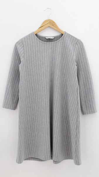 VESTIDO Femenino FORMAL/OFICINA Stradivarius