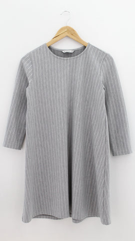 VESTIDO Femenino FORMAL/OFICINA Stradivarius