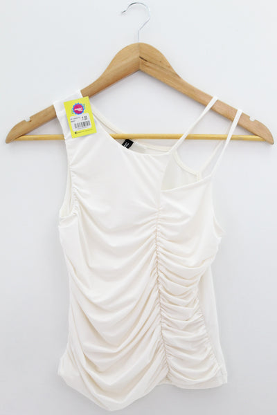 TOP Femenino BASICO SIN MANGA Divided