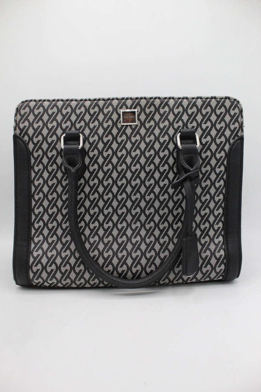 CARTERA Nine West