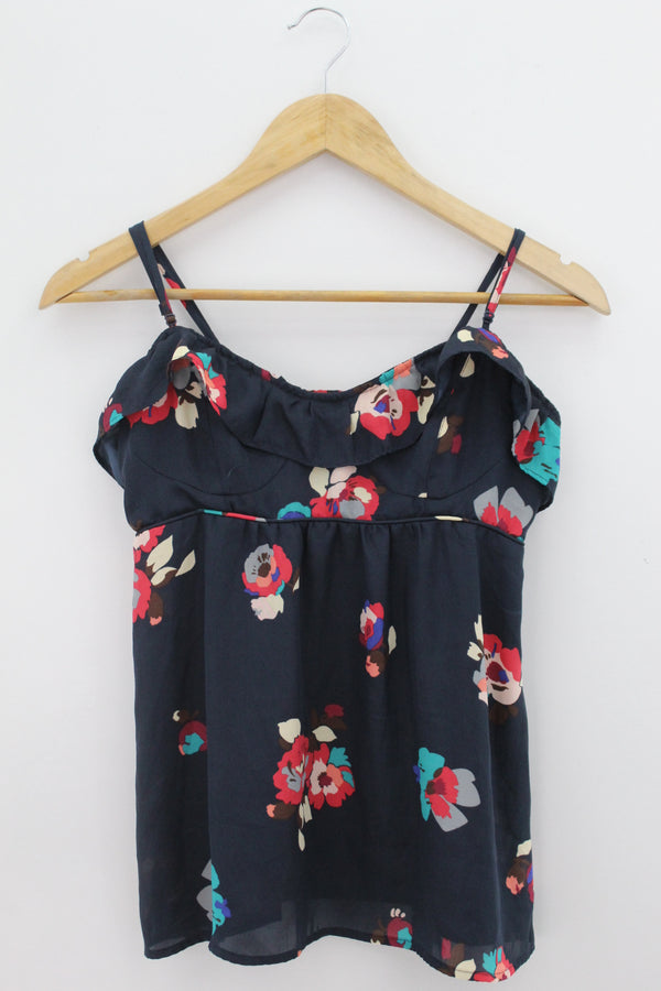 TOP Femenino BASICO SIN MANGA American Eagle