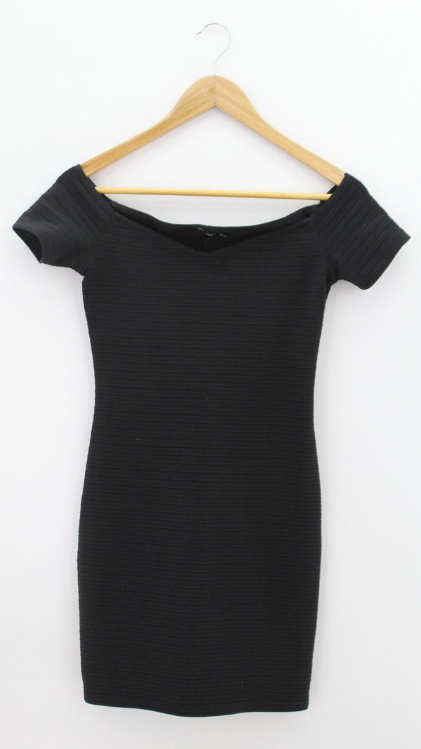 VESTIDO Femenino CASUAL/DEPORTIVO Bershka
