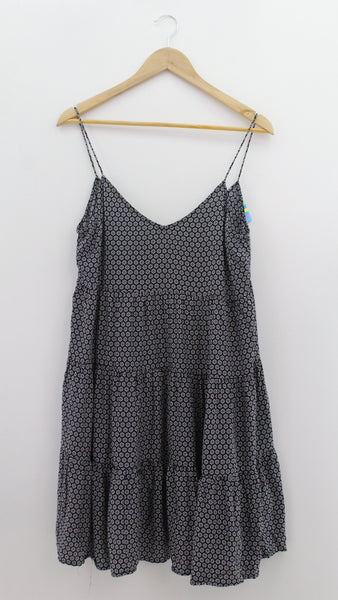VESTIDO Femenino CASUAL/DEPORTIVO H&M