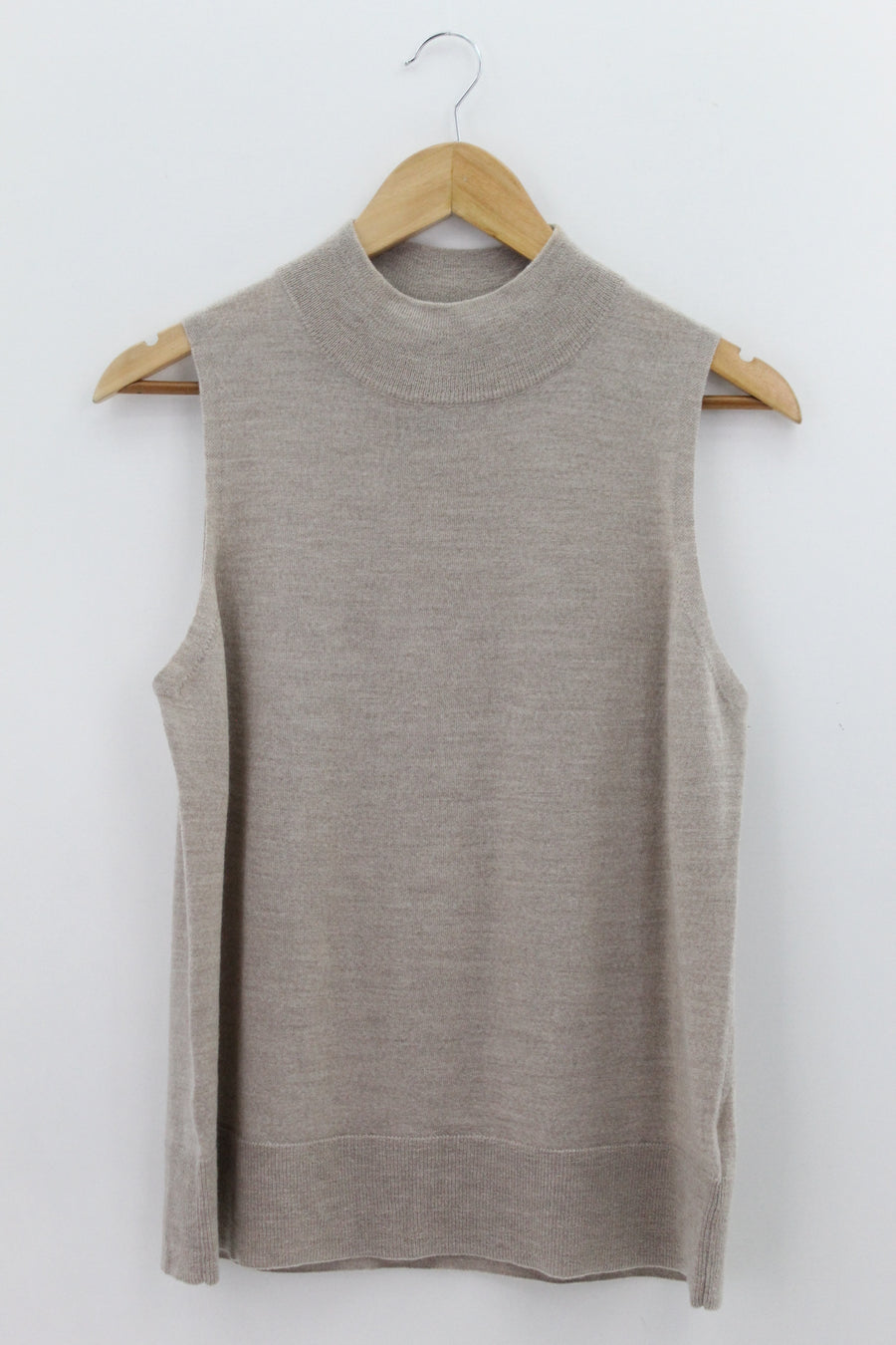 TOP Femenino CASUAL Tahari