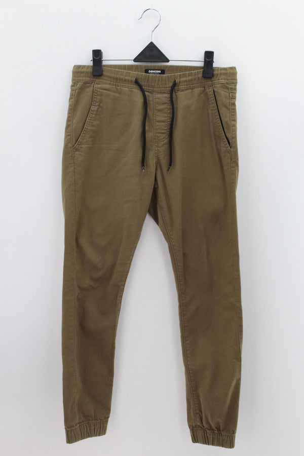 PANTALON DEPORTIVO Masculino Levis