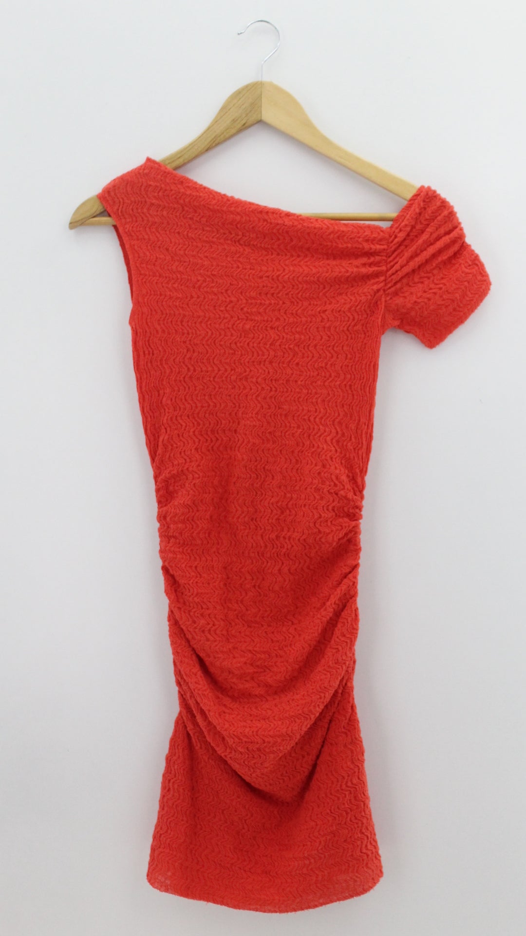 VESTIDO Femenino CASUAL/DEPORTIVO Zara