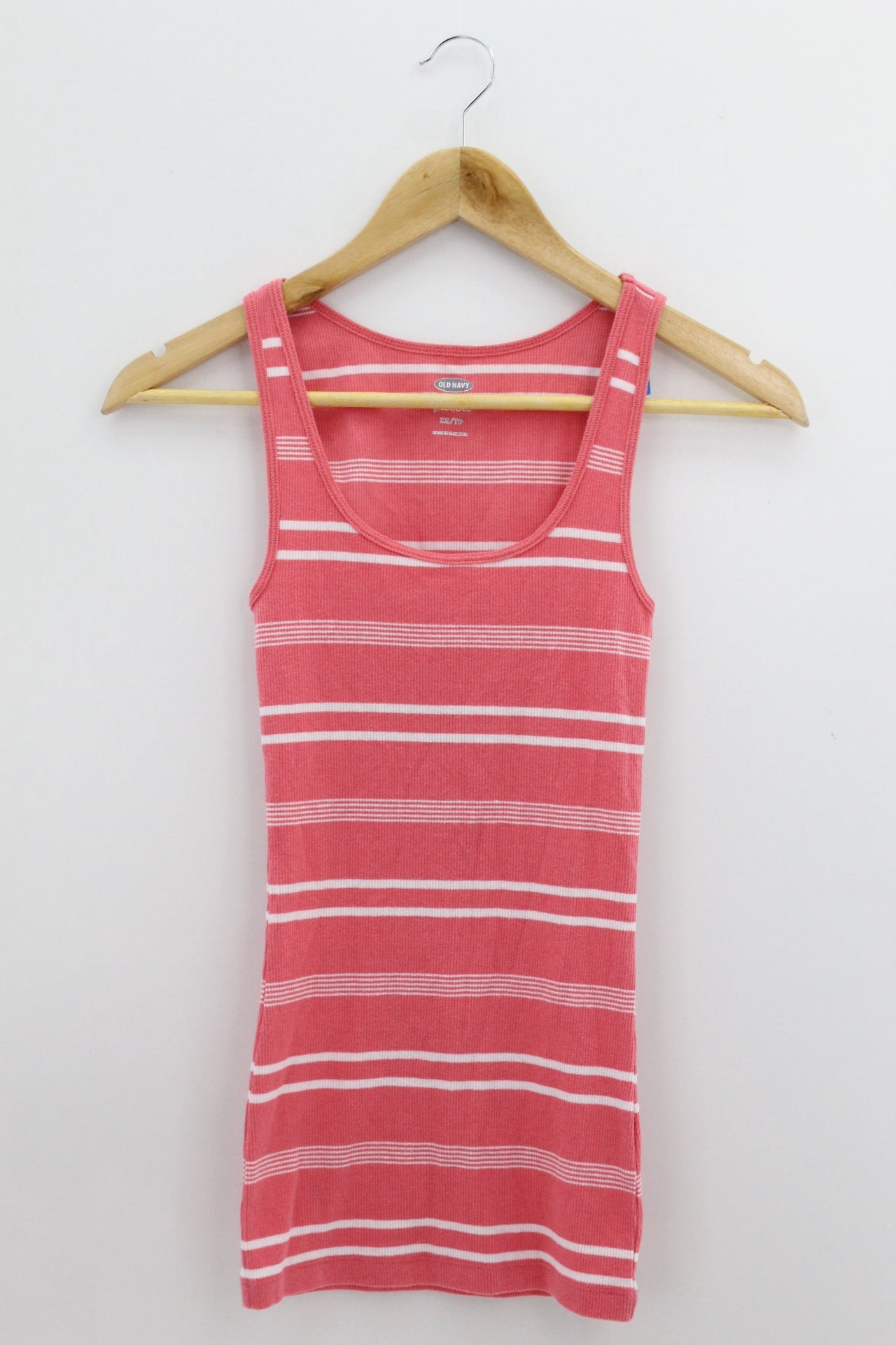 TOP Femenino BASICO SIN MANGA Old Navy