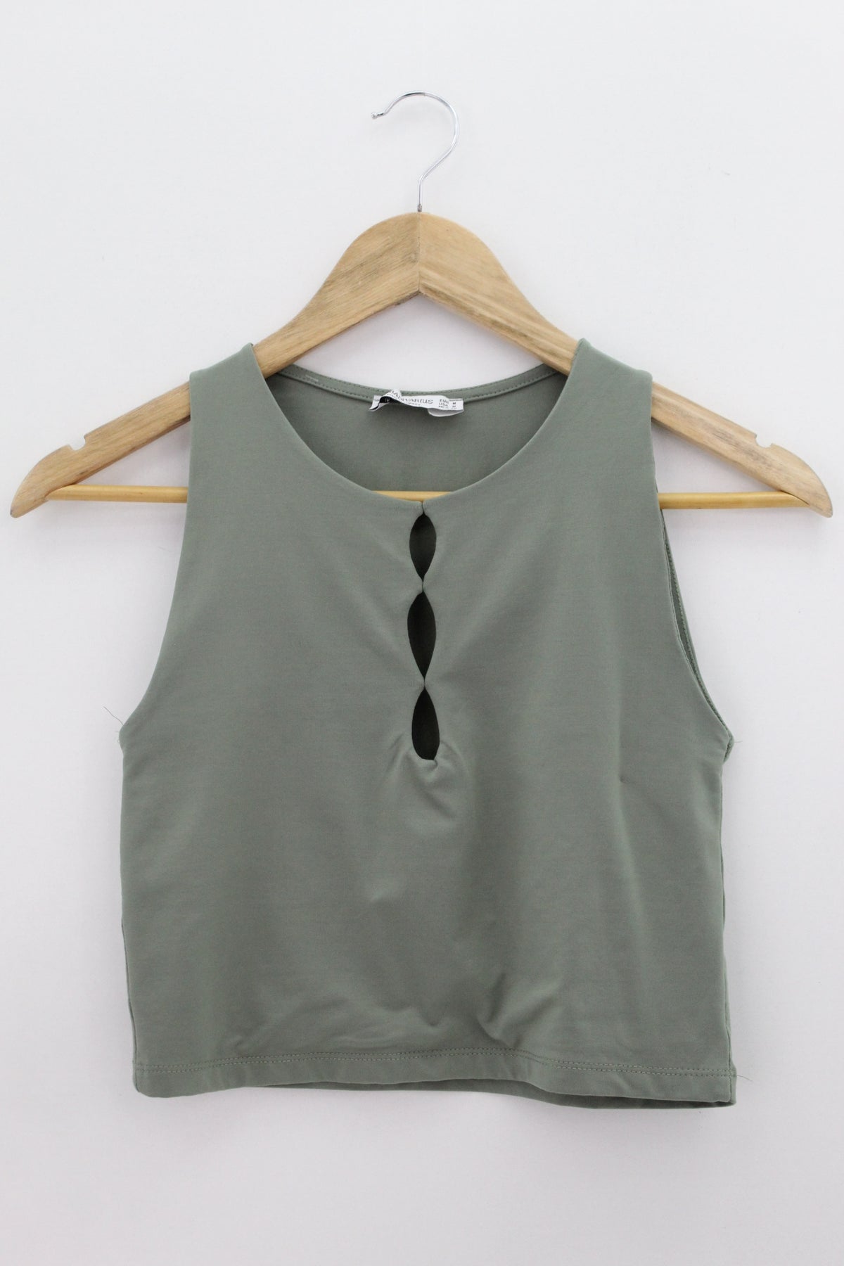 TOP Femenino BASICO SIN MANGA Stradivarius