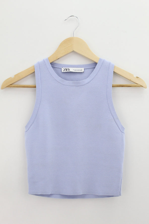 TOP Femenino BASICO SIN MANGA Zara