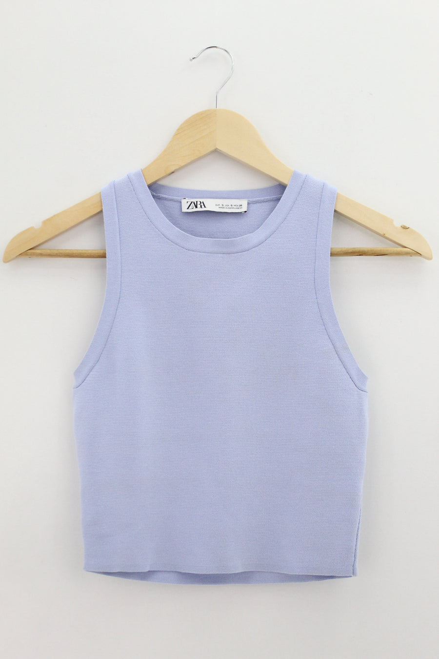 TOP Femenino BASICO SIN MANGA Zara