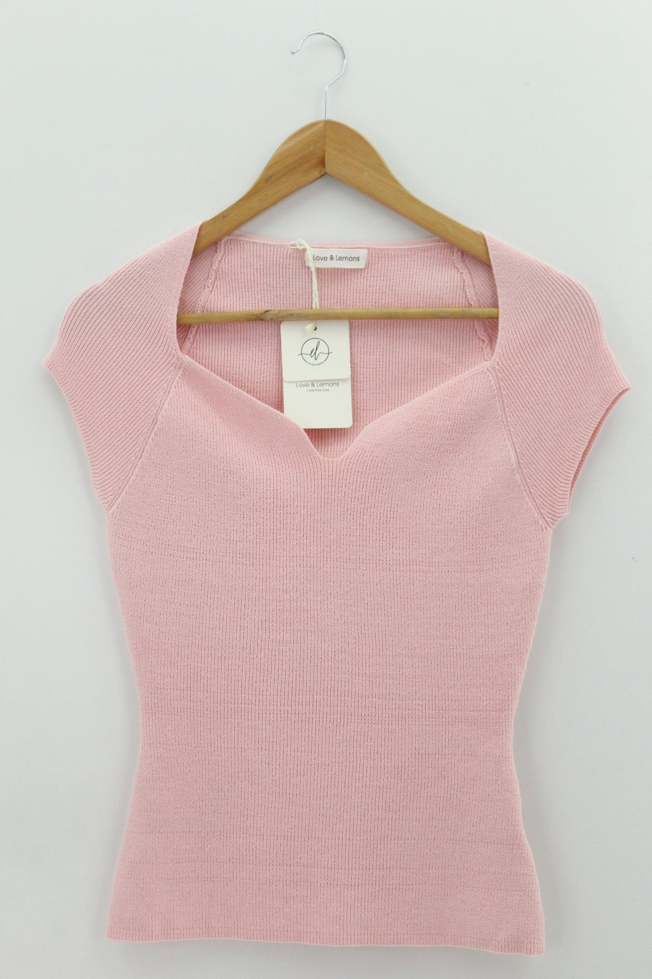 TOP Femenino CASUAL Love & Lemons