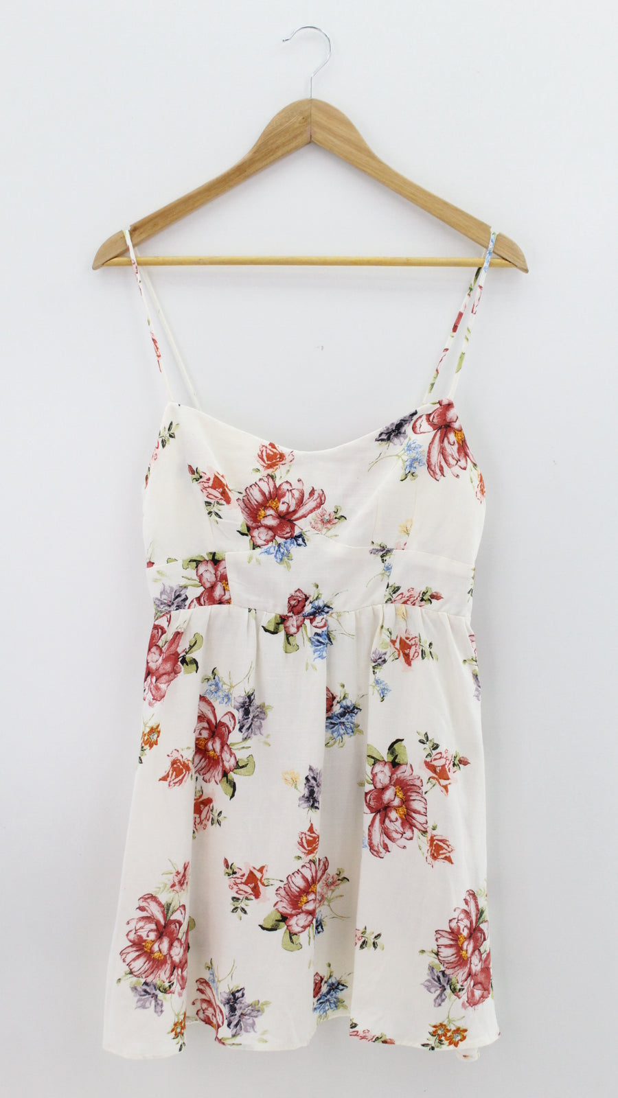 VESTIDO Femenino VERANO/ PLAYA Zara