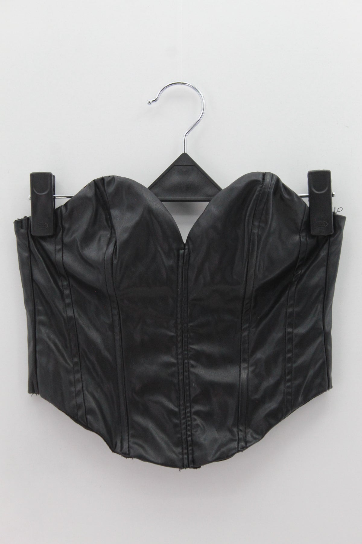 TOP Femenino BASICO SIN MANGA Divided