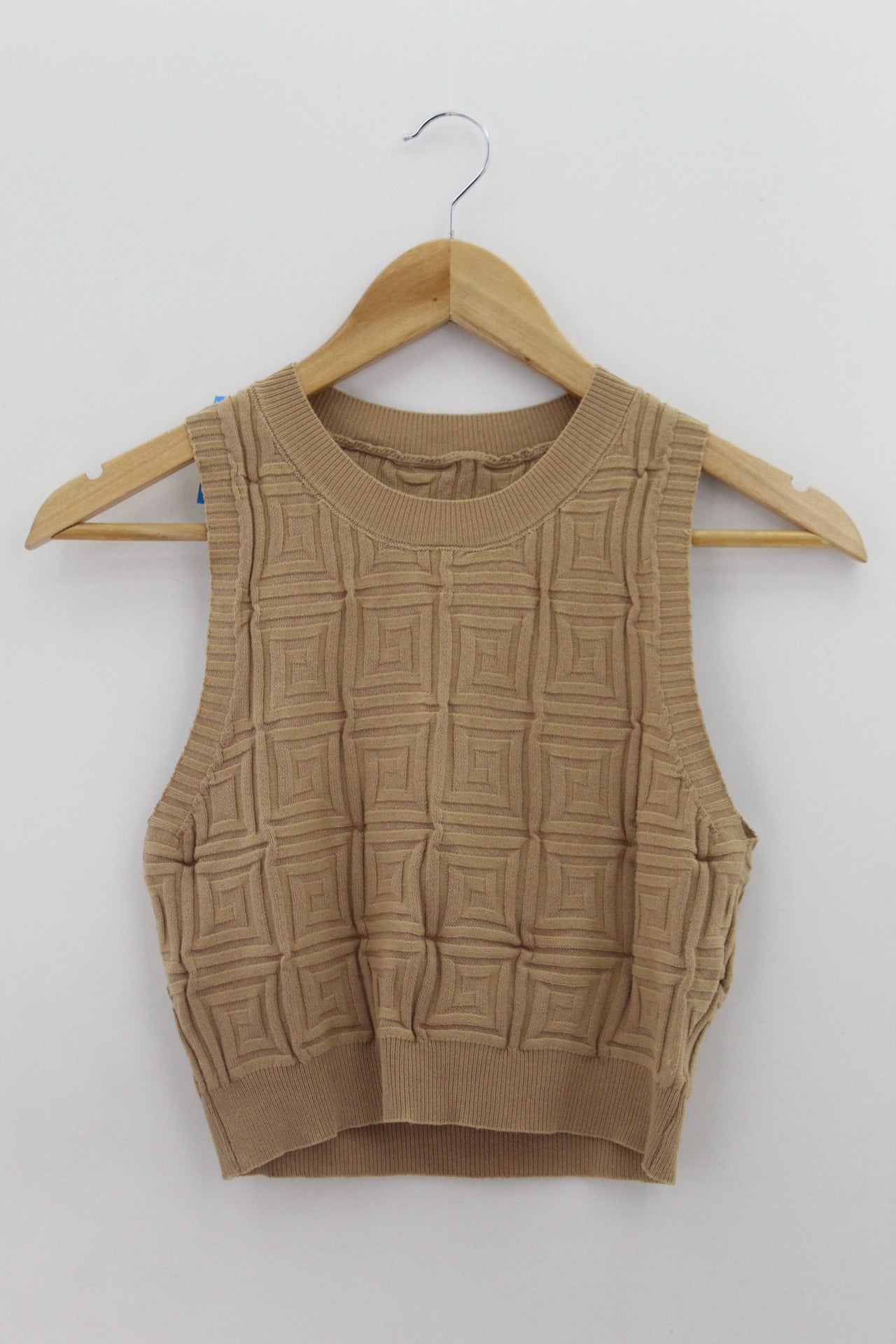 TOP Femenino BASICO SIN MANGA Shein