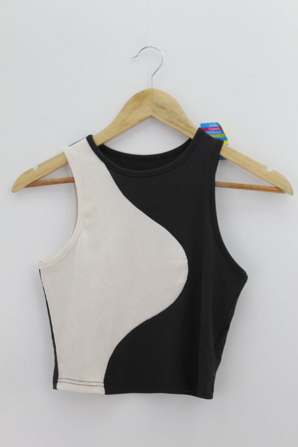 TOP Femenino BASICO SIN MANGA Shein