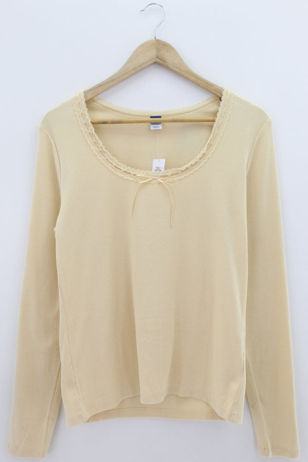 TOP Femenino BASICO CON MANGA Old Navy