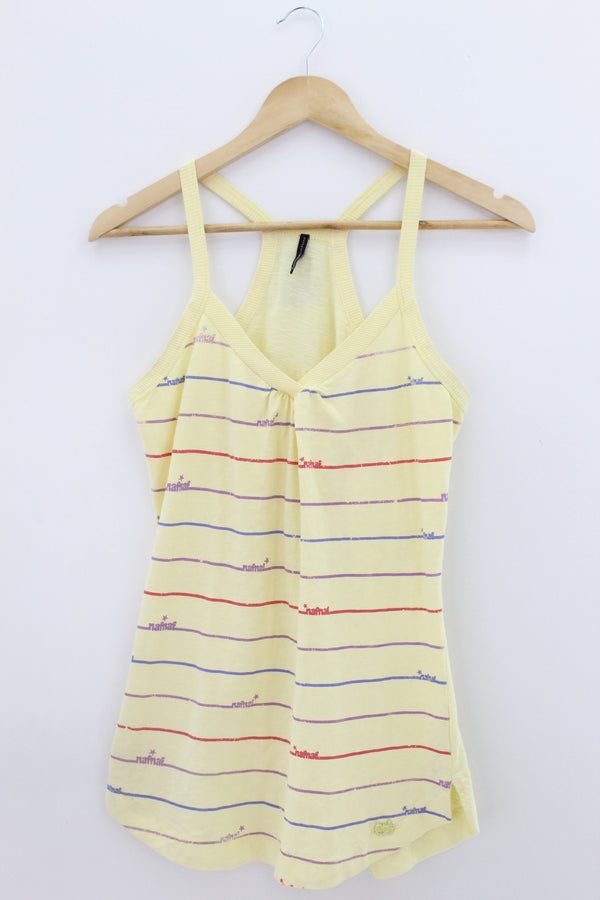 TOP Femenino BASICO SIN MANGA Forever 21