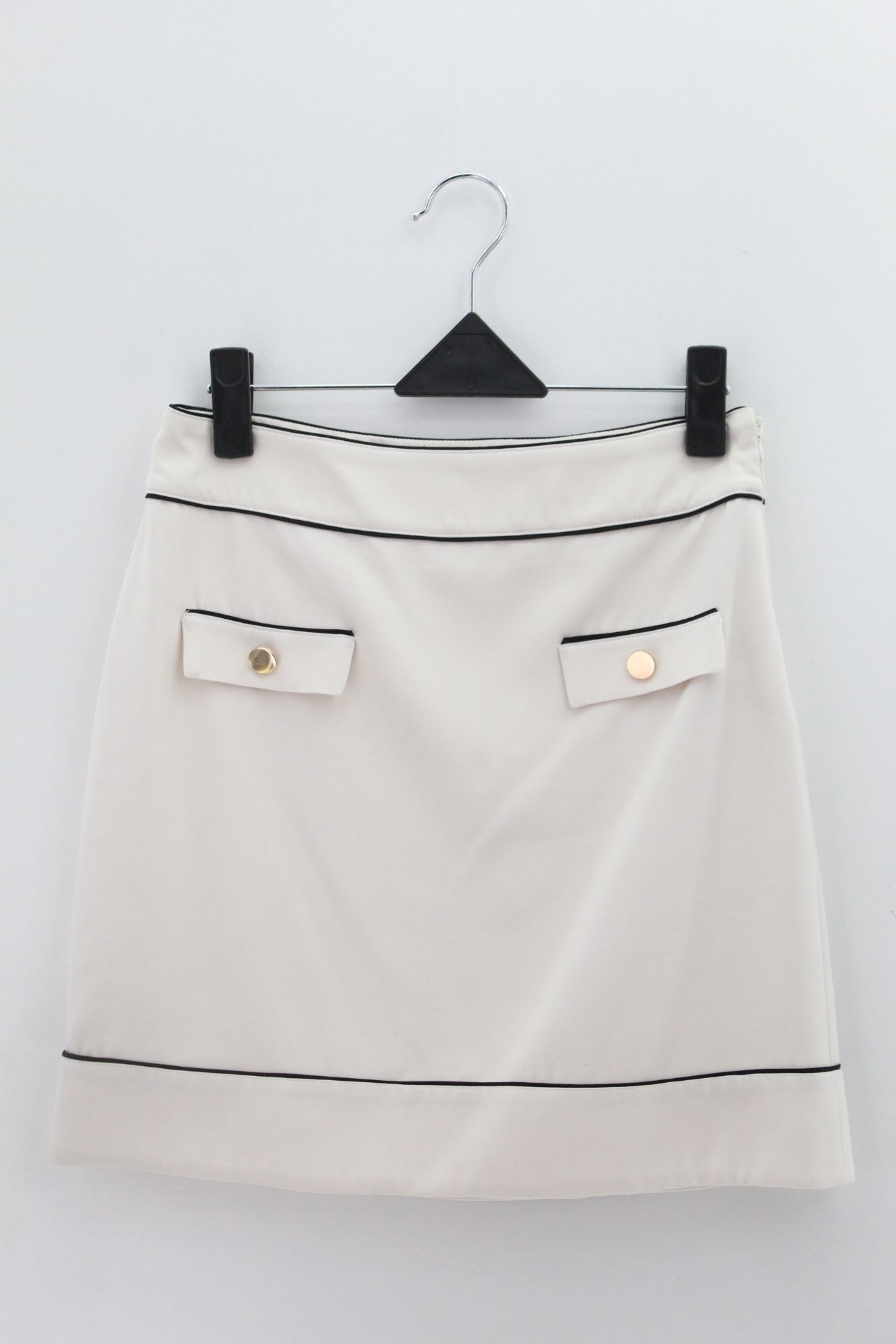 FALDA Femenino Distrito