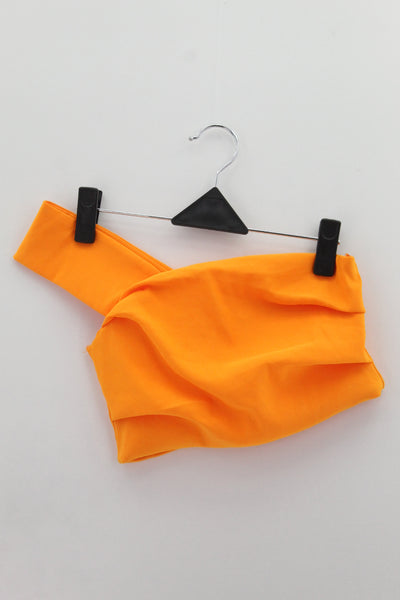 TOP Femenino BASICO SIN MANGA Zara
