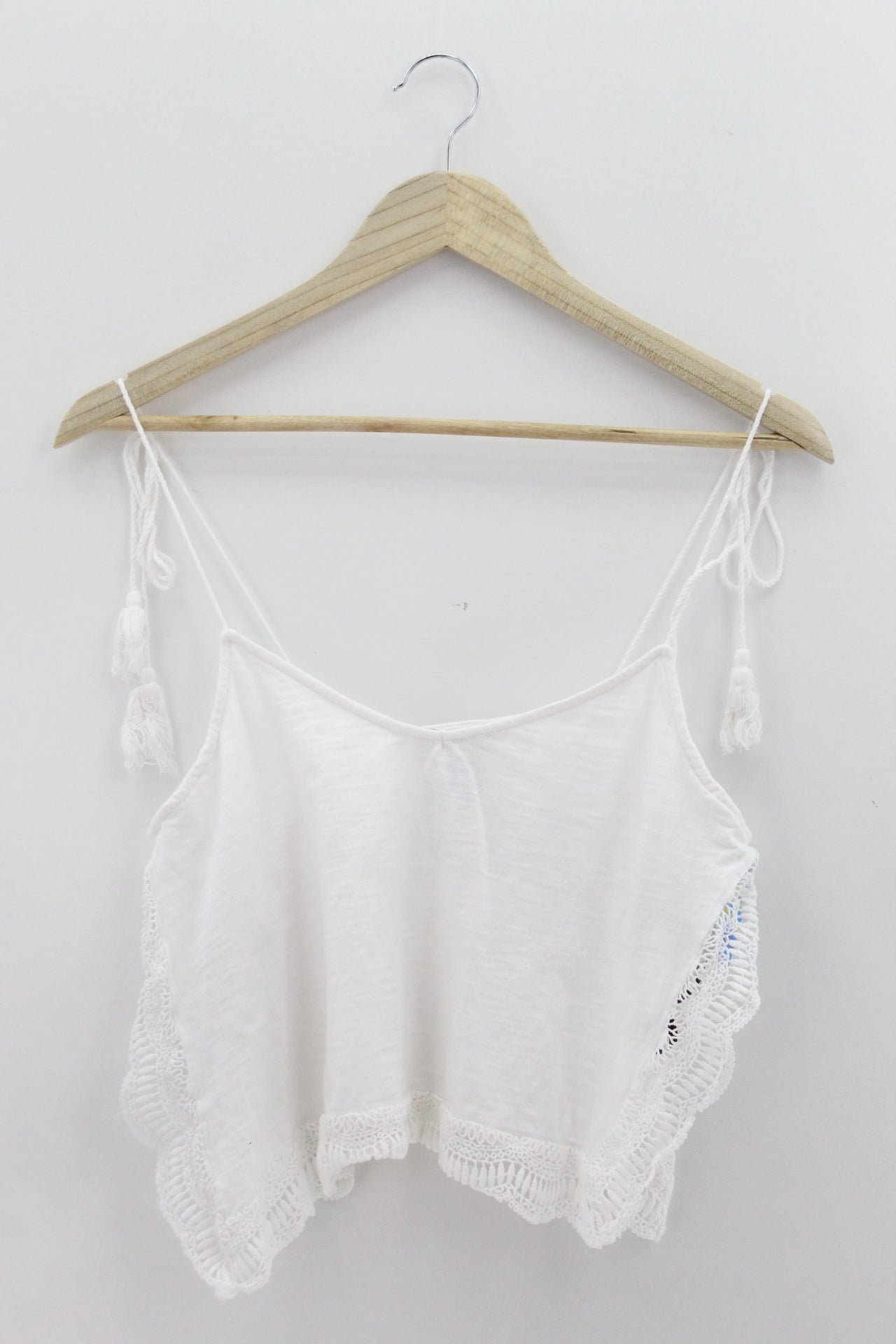 TOP Femenino BASICO SIN MANGA Forever 21