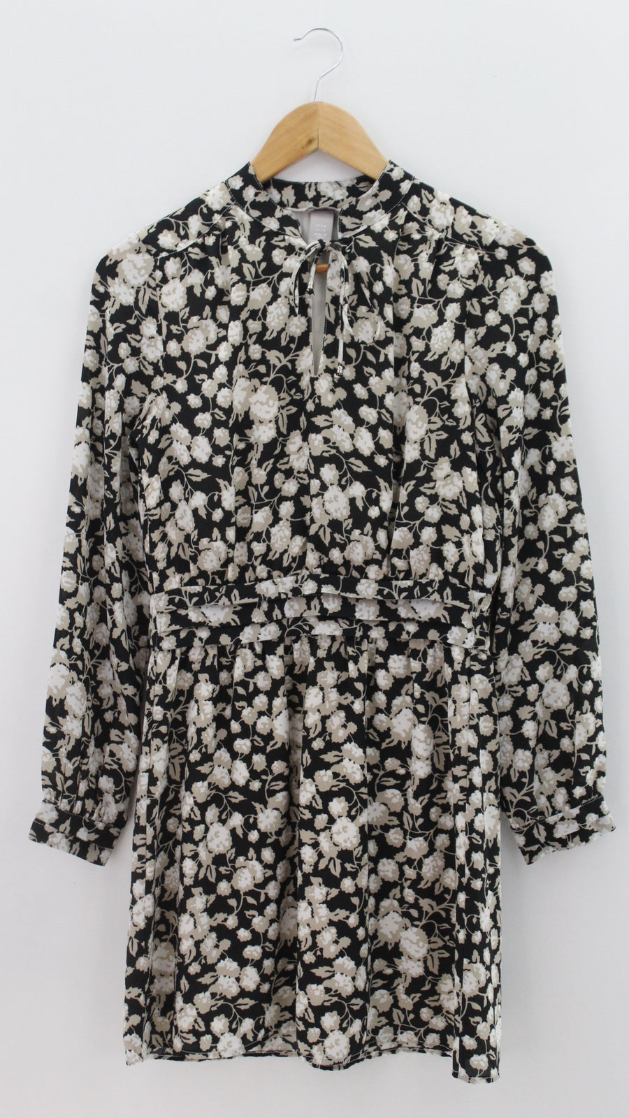 VESTIDO Femenino CASUAL/DEPORTIVO H&M