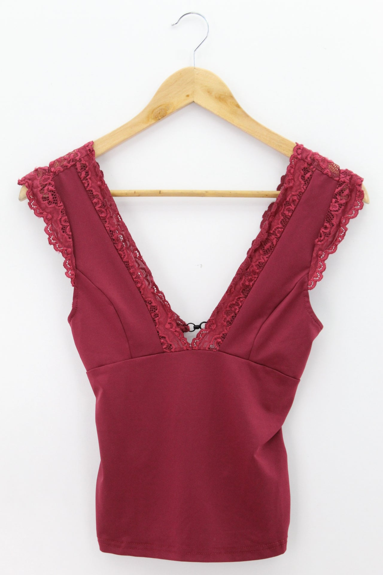 TOP Femenino BASICO SIN MANGA Shein