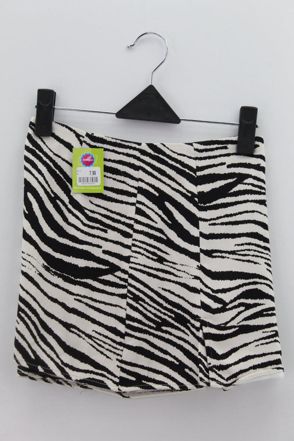 SHORT Femenino Zara