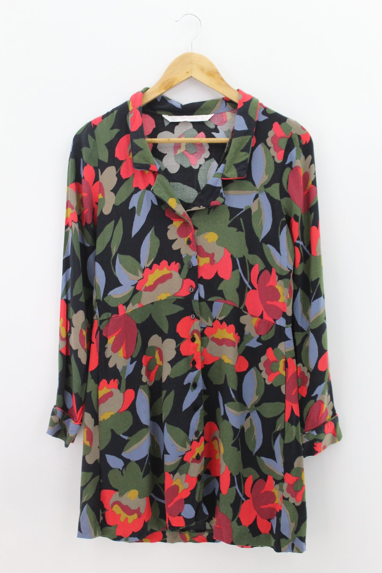 VESTIDO Femenino CASUAL/DEPORTIVO Zara